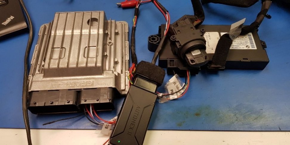 bmw-1-series-ecu-dme-swap-1882426957..jpg